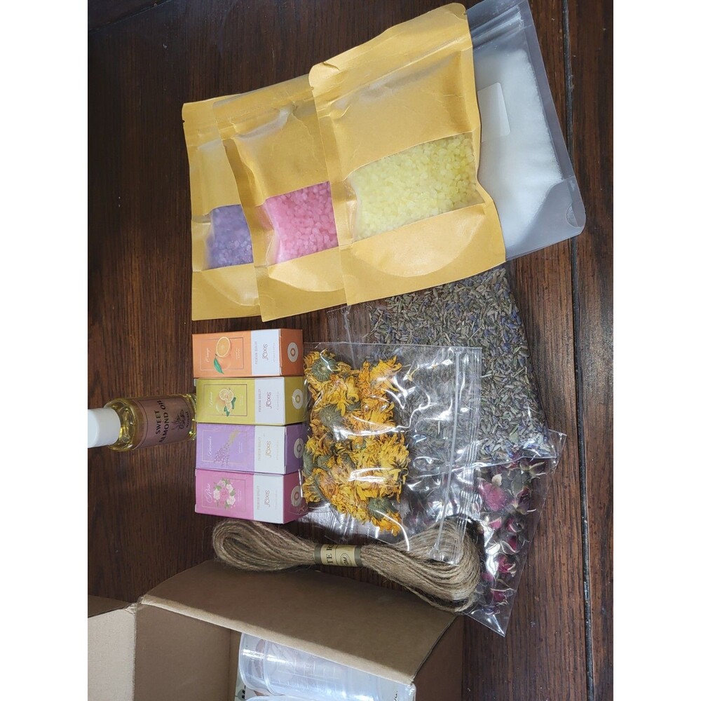 Juyrce DIY Bath Salt Making Kit - New in Box! - Picture 2 of 3